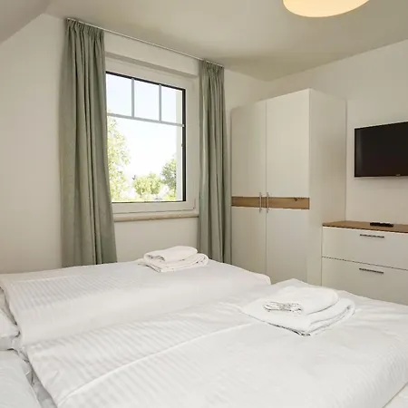 Apartment Rex Rugia Fewo17-8 Strandnah,balkon,sauna,pool