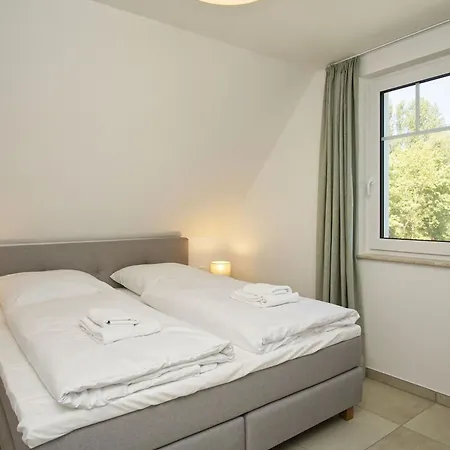 Rex Rugia Fewo17-8 Strandnah,balkon,sauna,pool