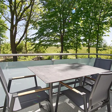 Apartment Rex Rugia Fewo17-8 Strandnah,balkon,sauna,pool Lobbe